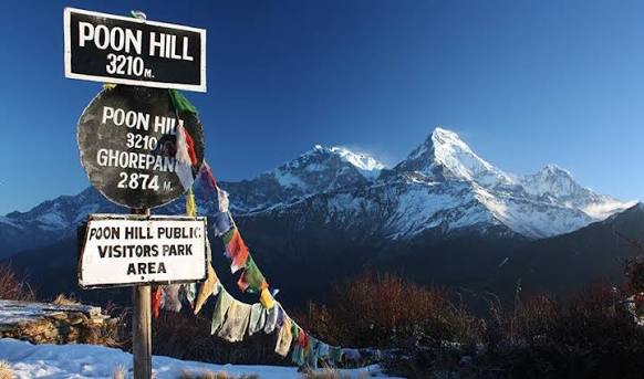 Sunrise over Dhaulagiri and Annapurna from Poon Hill viewpoint at 3,210m, Nepal